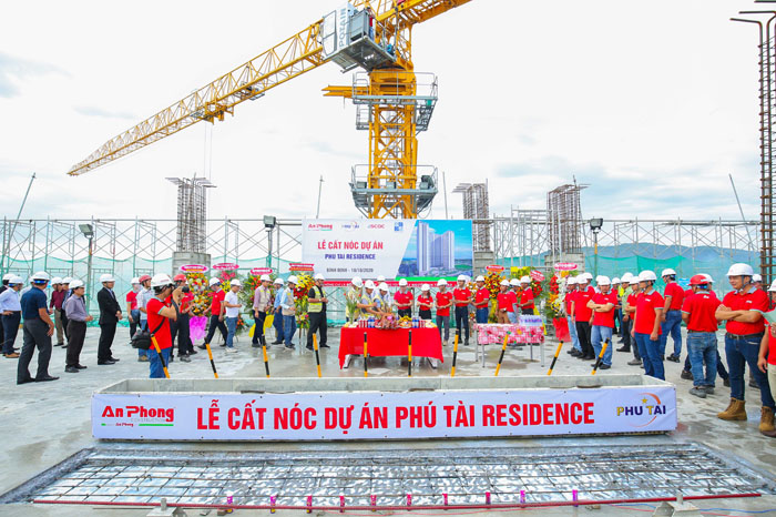 Lễ mở bán và cất nóc Phú Tài Residence