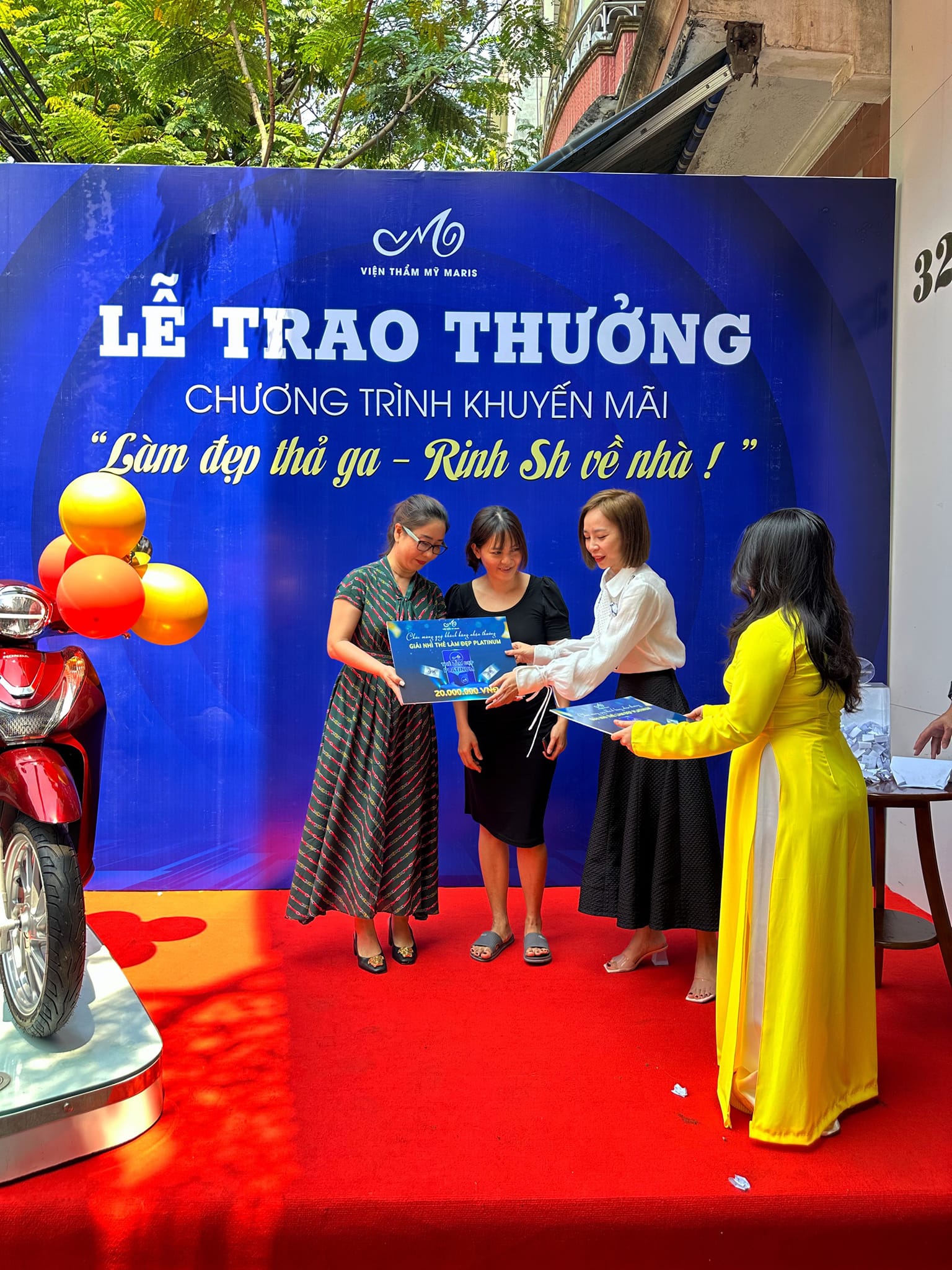 lễ trao thưởng sh lễ trao thưởng sh